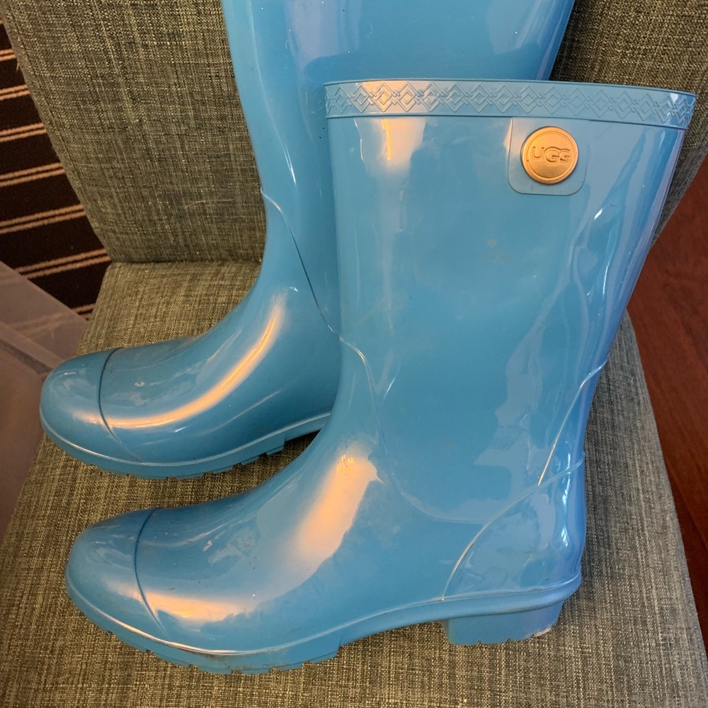 UGG Glossy Aqua Boots